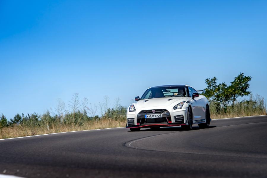  Nissan GT-R Nismo (R35) 2019 года  (WW) (фото 49 из 81)